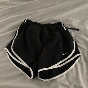 Nike dri-fit shorts-black